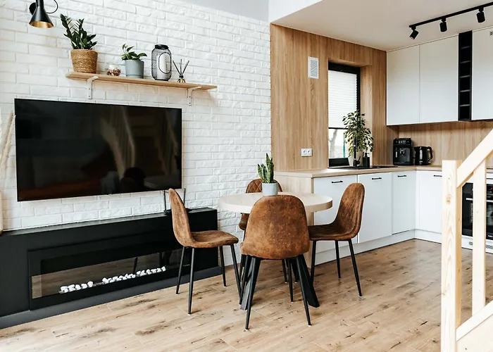 Okno Na Sleze * Sady (Swidnica)